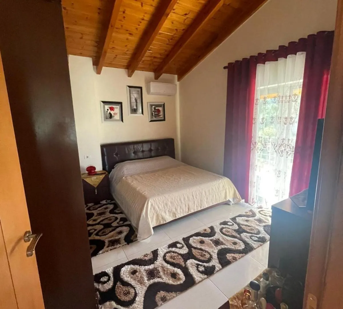 Villa Theodora Polisi i Vogel Albanien